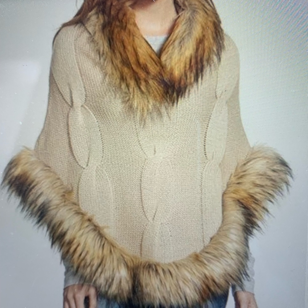 Linda Richards Cable Knit Wool Poncho w Fur Trim & Hood
